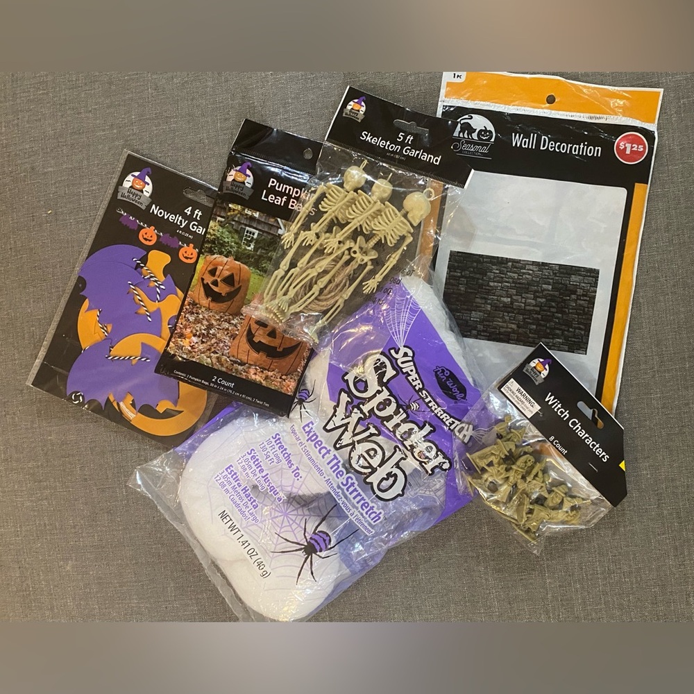 Spooky Halloween Decor Bundle – Garland, Skeletons, Spider Web & More!